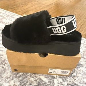 NWT UGG slippers